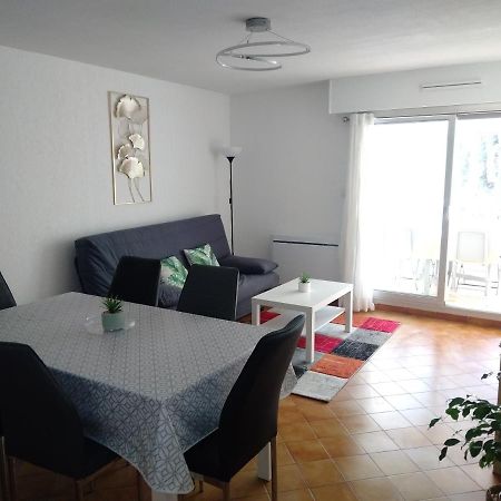 Capri Apartment Saint-Elme Ngoại thất bức ảnh